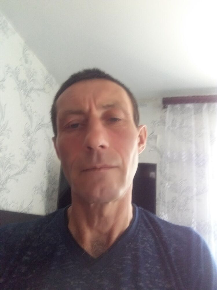  20303832  , 49 ,    