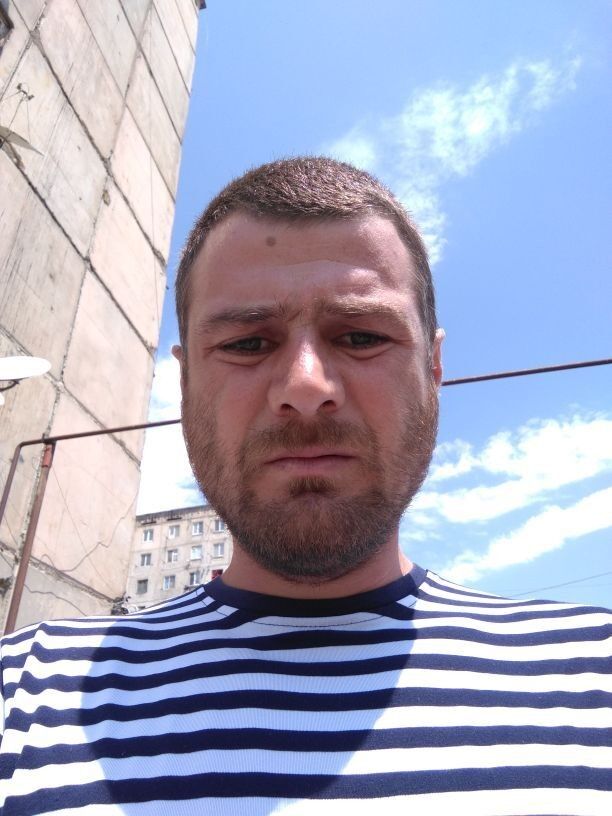  ,   Petiko, 37 ,   ,   , c 