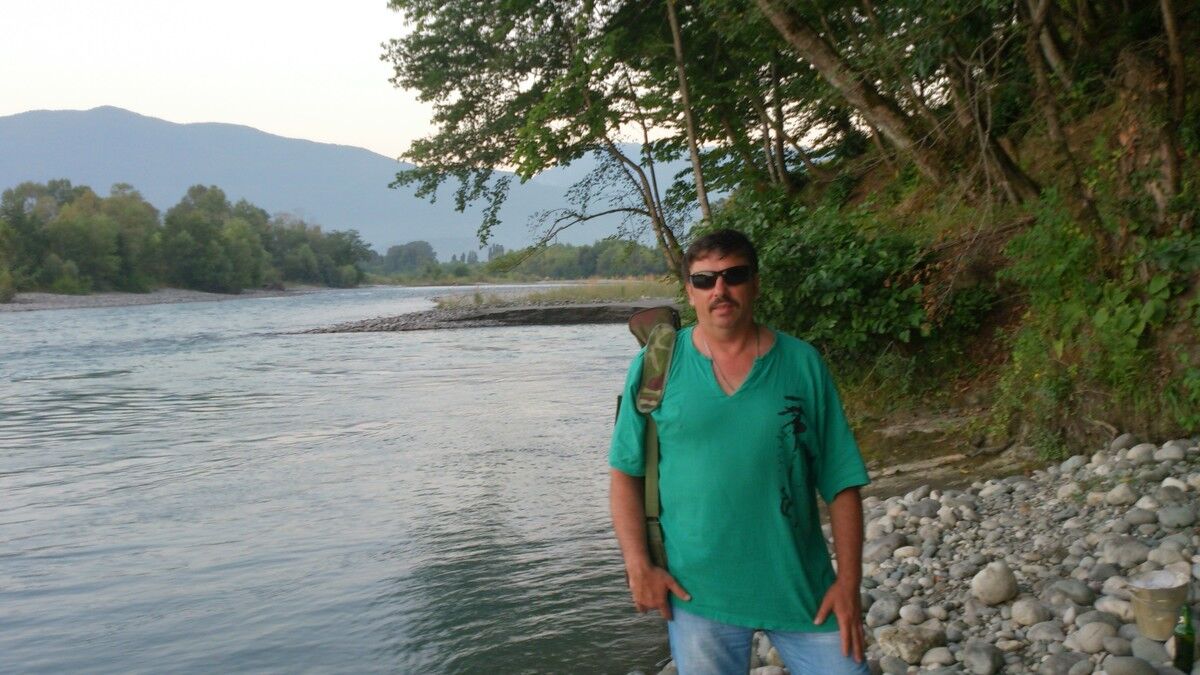  4061132  Akeksa, 68 ,    