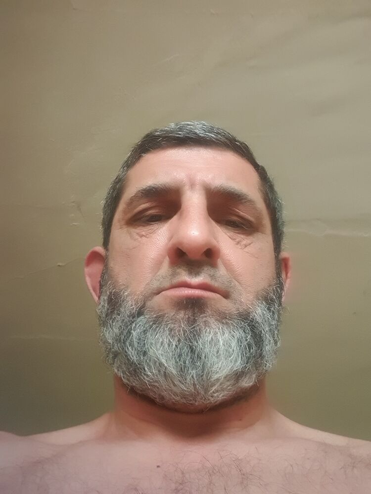  51760472  AGAV, 46 ,    