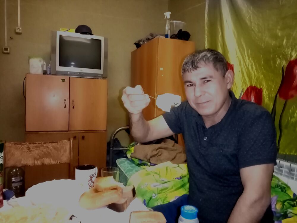  29521802  Chori, 54 ,    