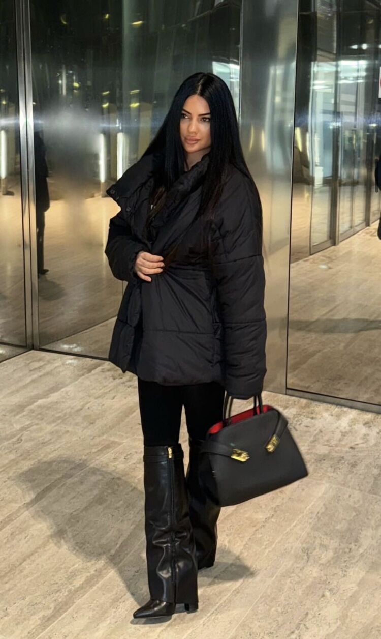  ,   Jasmin, 25 ,   ,   