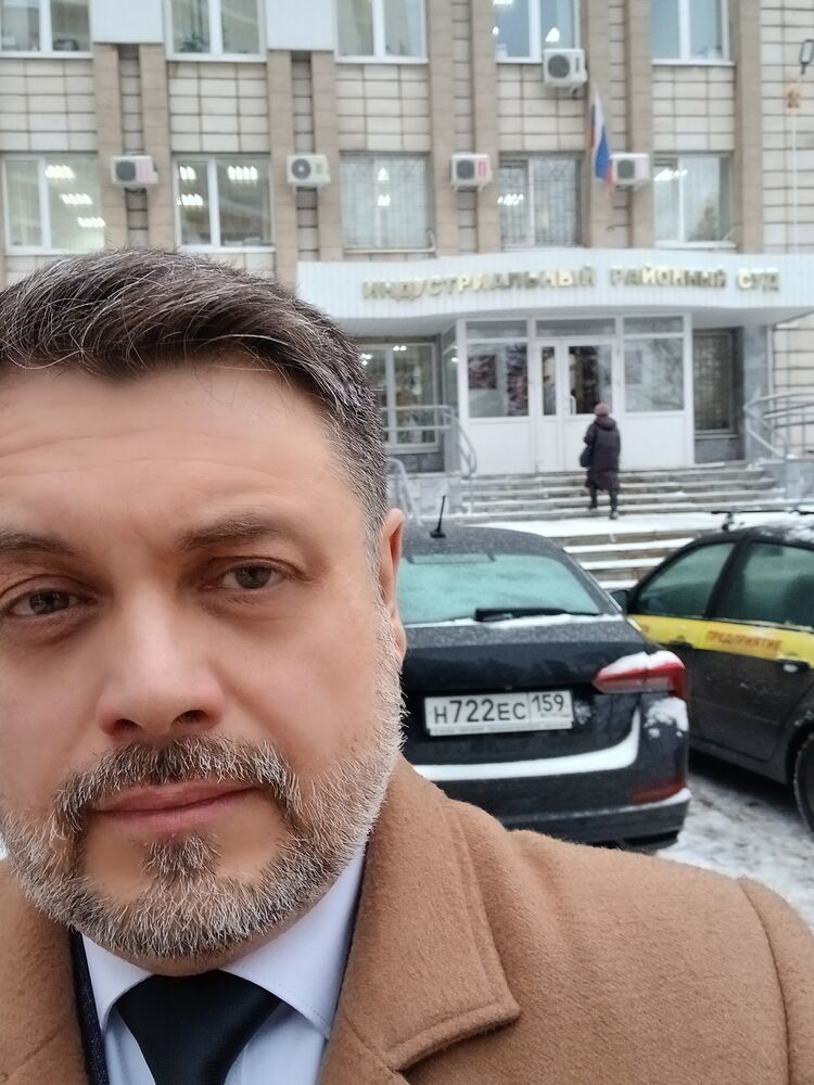  ,   Kirill, 46 ,   ,   , c 