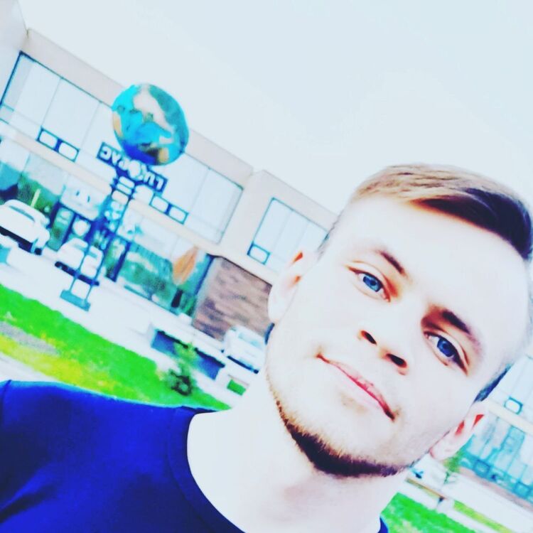  53287552  Tracker, 24 ,    --