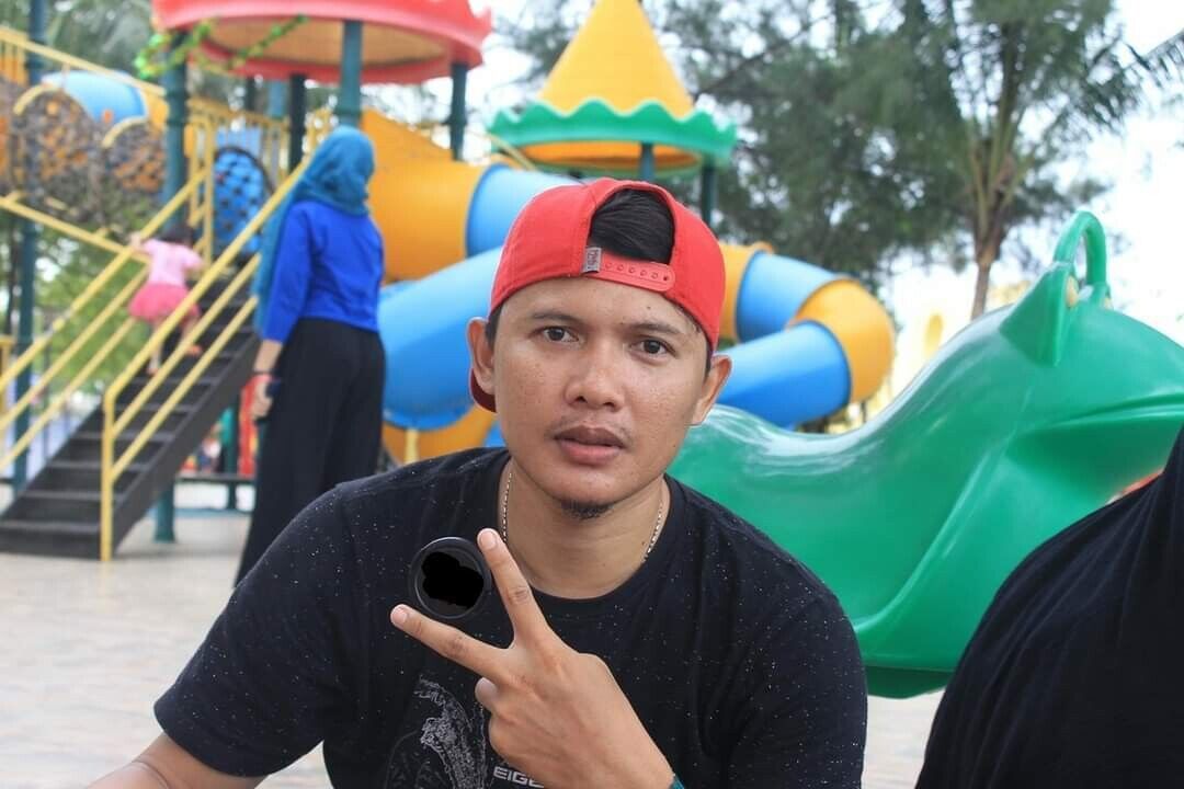  ,   Teguh, 31 ,   ,   , c 