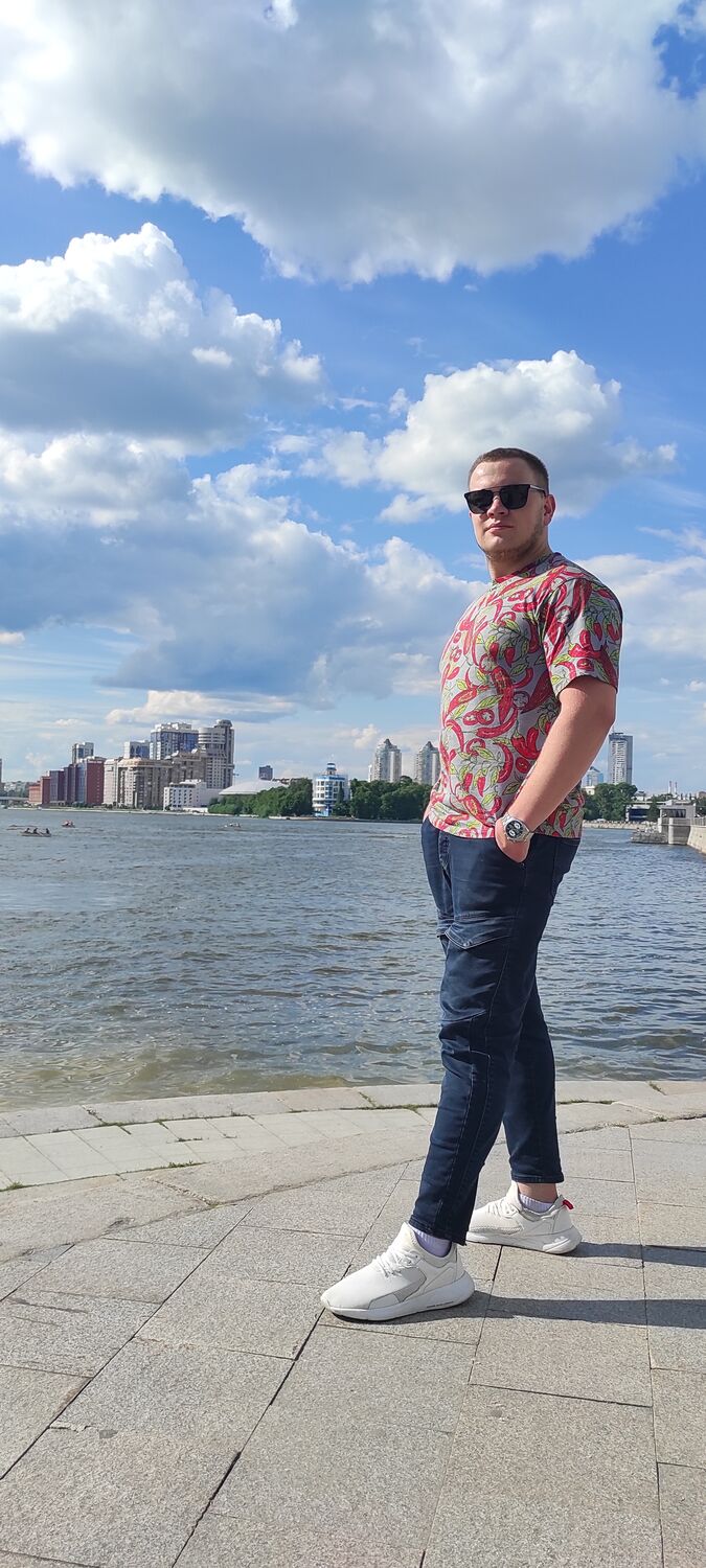  28383262  Kirill, 29 ,    