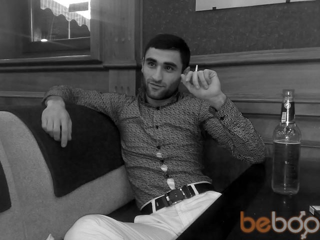  1202752  Levon, 37 ,    