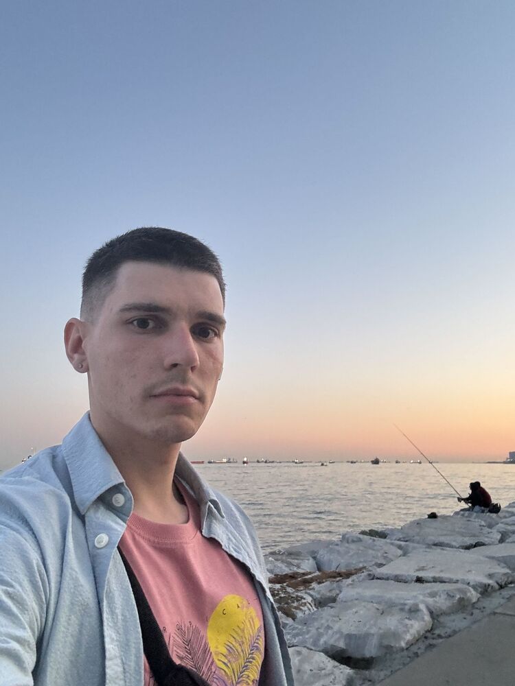  ,   Vadzim, 26 ,   ,   