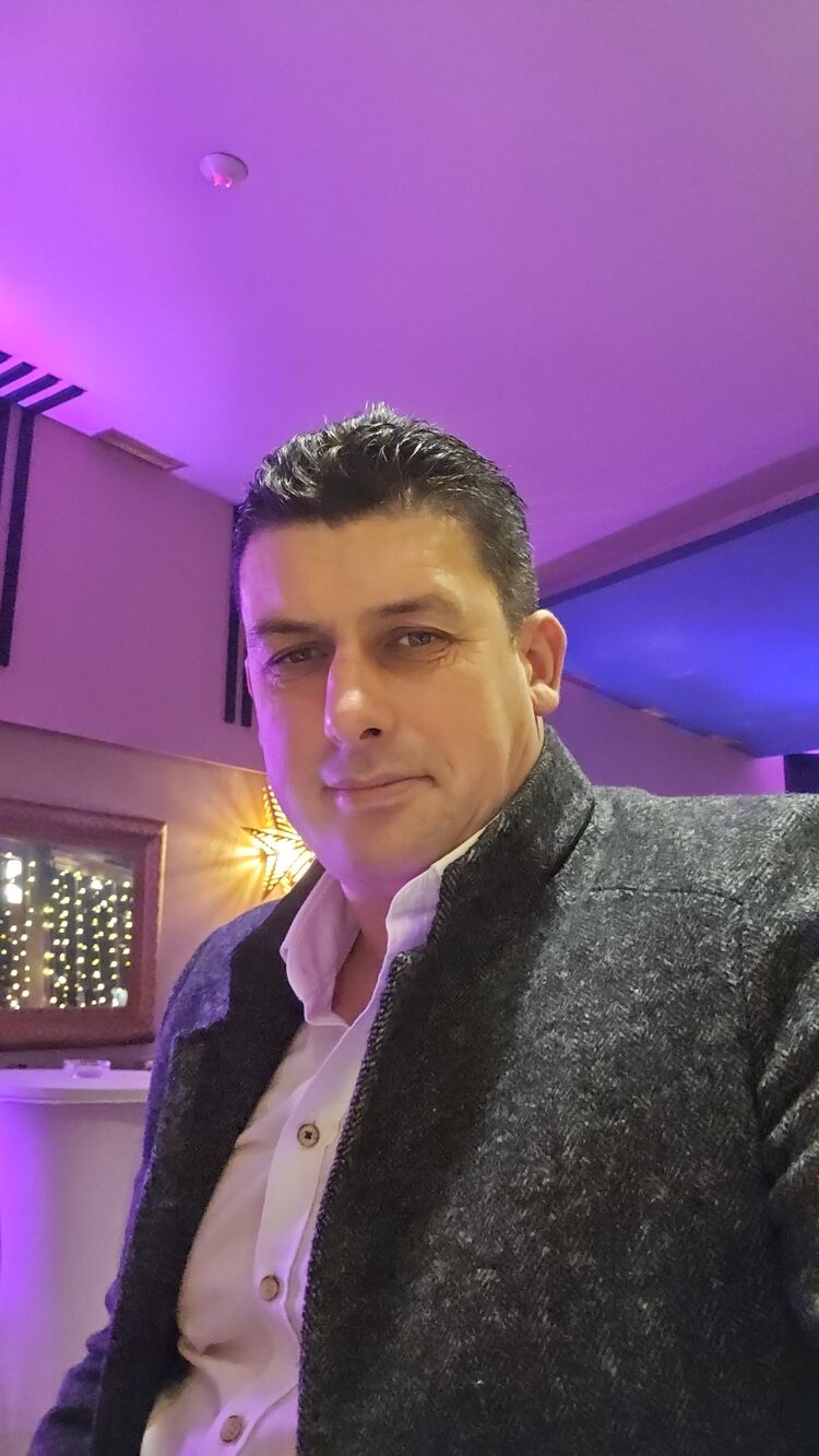  44056262  , 41 ,    