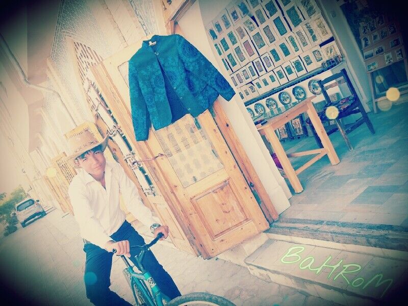  4433202  Bahrom, 31 ,    