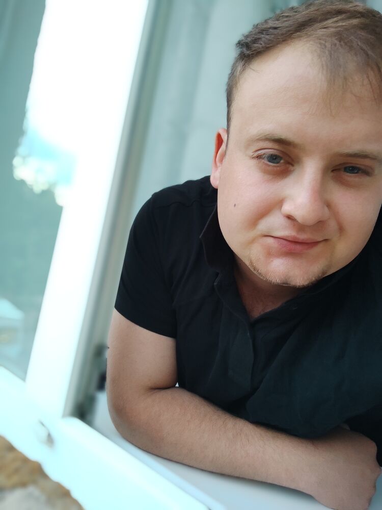  ,   Dima, 22 ,   ,   