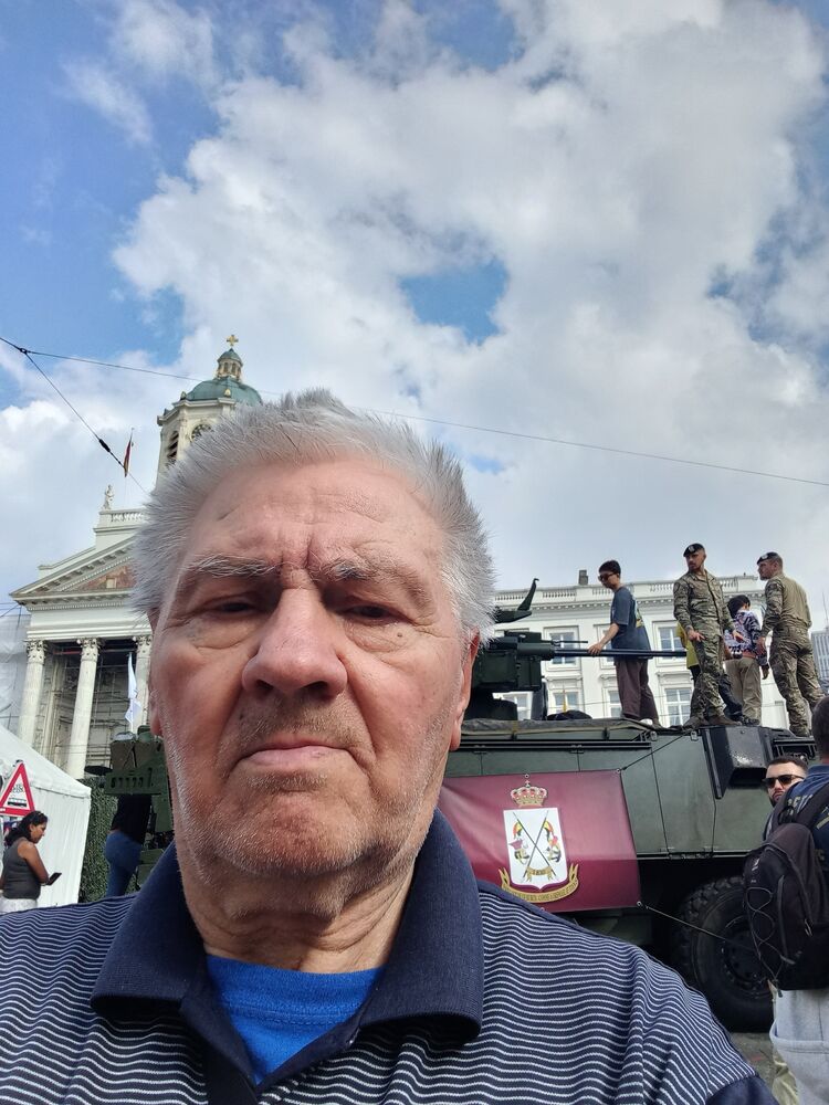  45340232  Volodymyr, 76 ,    