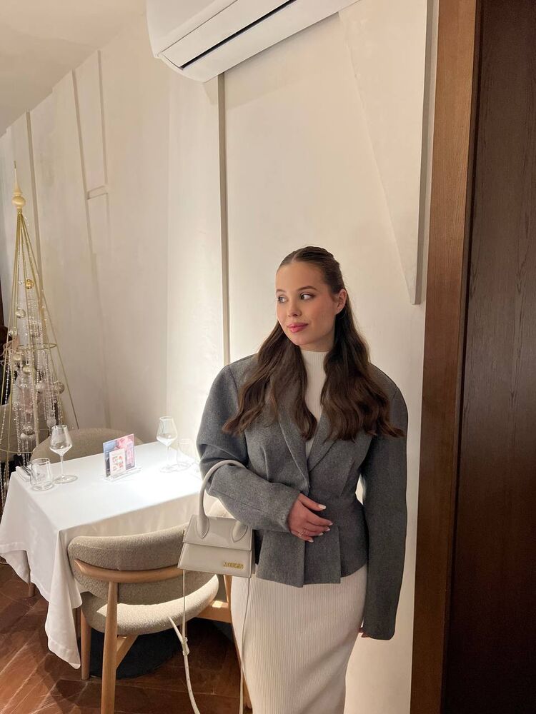 ���� 56464602 ������� Veronika, 30 ���, ���� ���������� � ����������