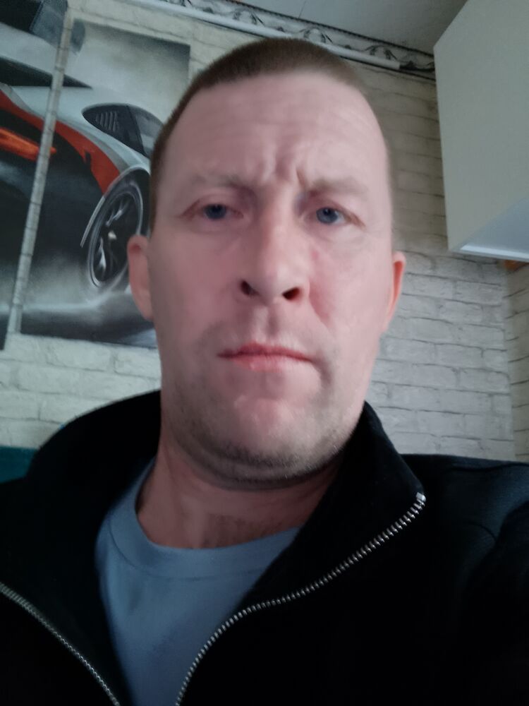  53885792  Alexander, 41 ,    