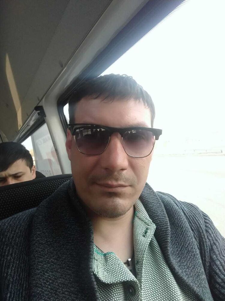  29720472  ALEKSEI, 39 ,    