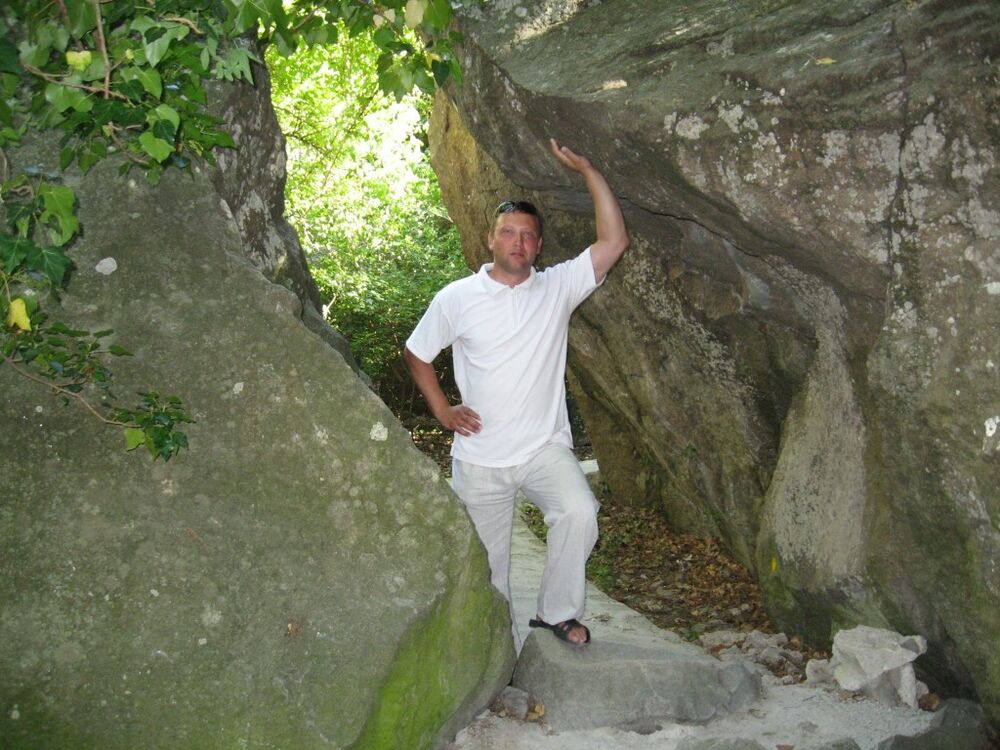  ,   Evgenii, 44 ,   ,   , c 