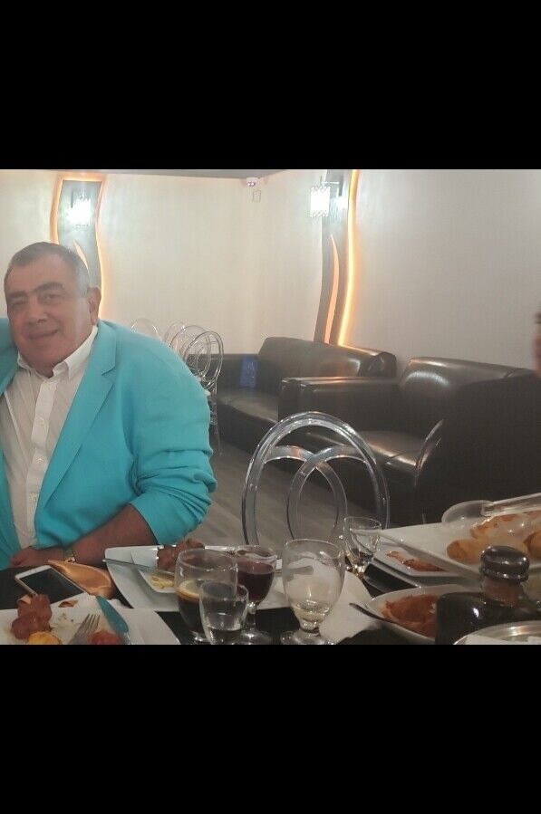  19912882  , 74 ,    Alamo