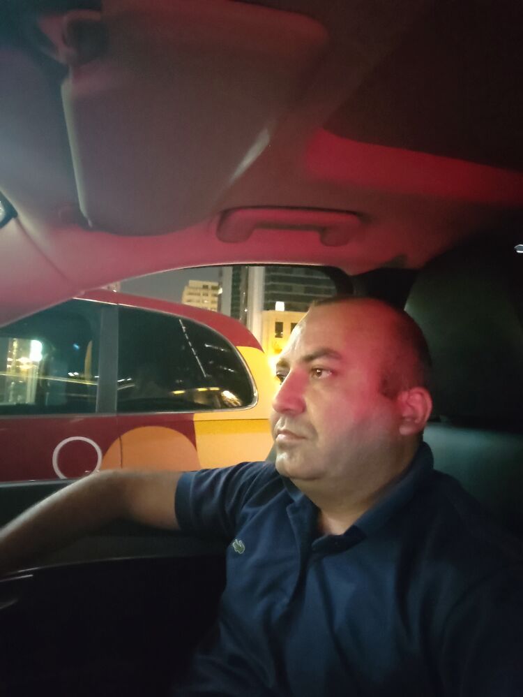  48488482  Ali, 36 ,    