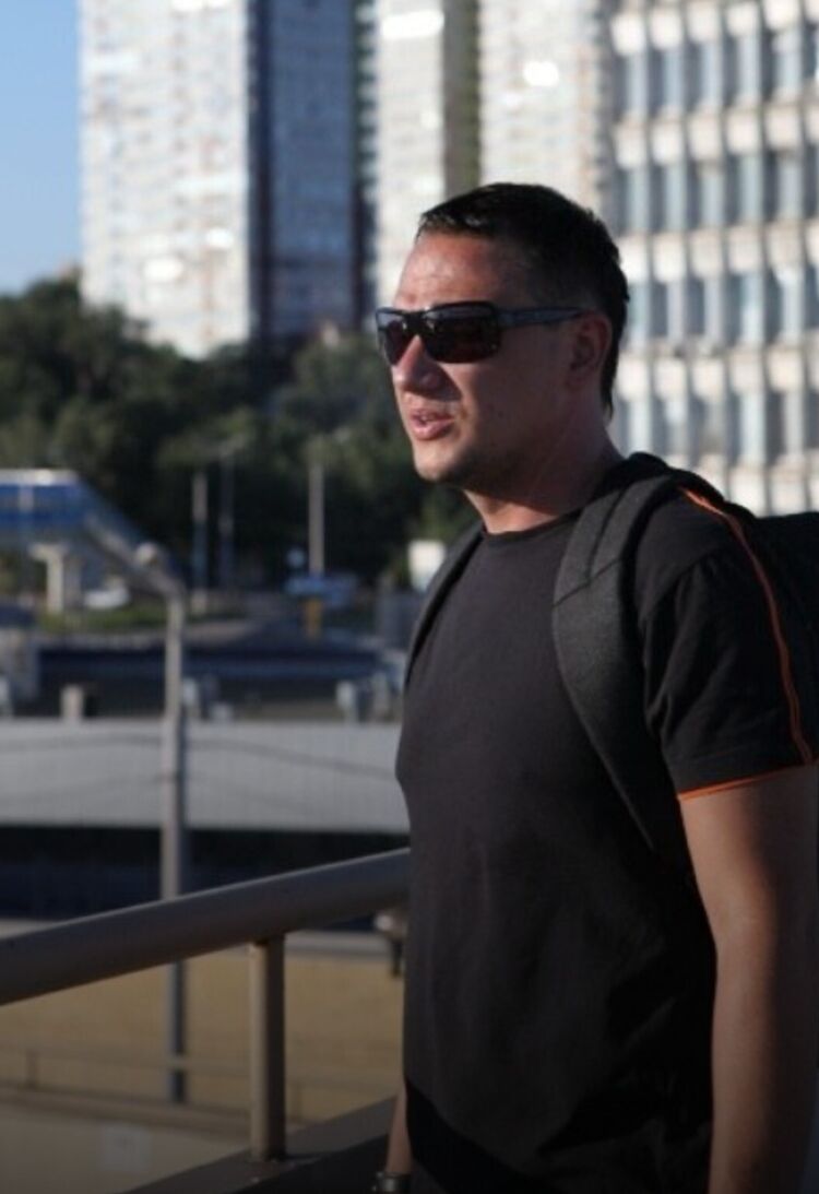  33202552  , 42 ,    --