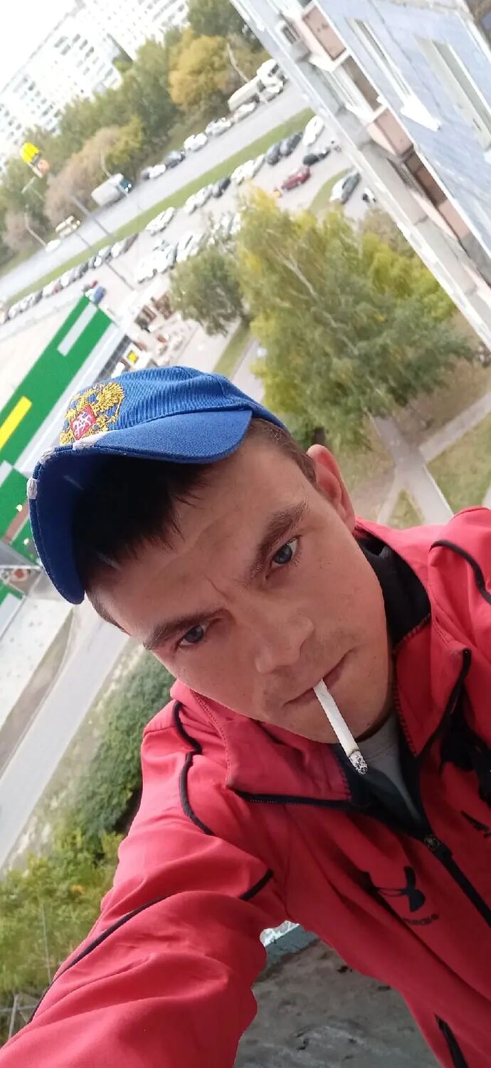  32322842  Slava, 35 ,    