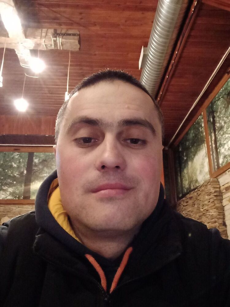  ,   Marcel, 30 ,   c 