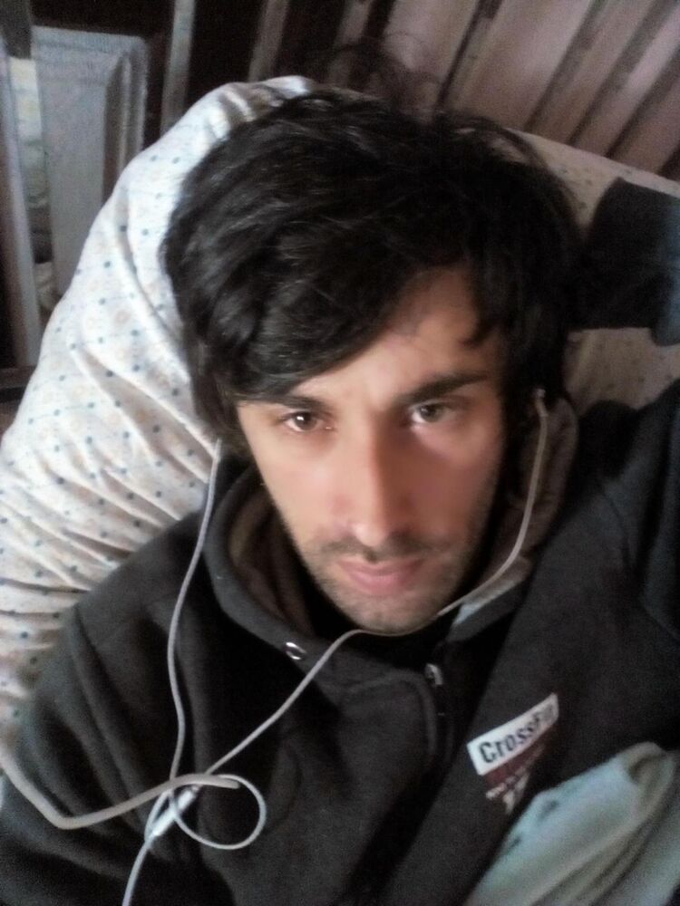  34597882  Nahar, 27 ,    