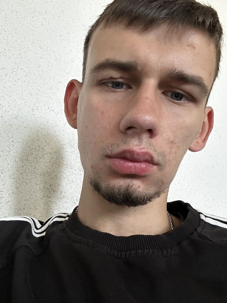  46982152  , 23 ,    
