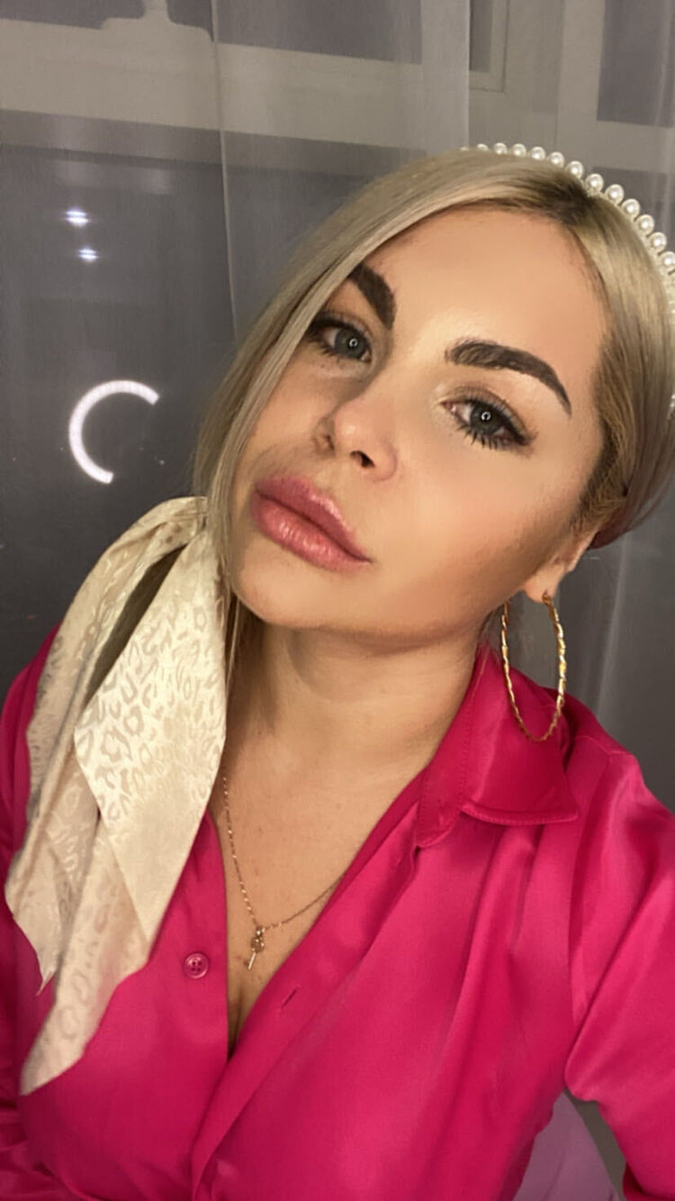  ,   Lana, 35 ,   ,   