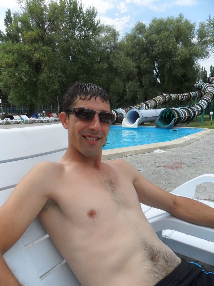  5915142  ANDREY, 46 ,    