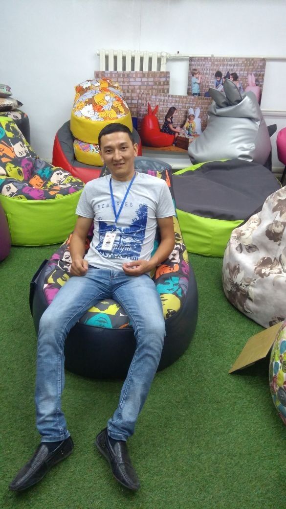  ,   Erlan, 42 ,   ,   , c 
