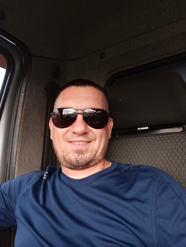  28319772  , 43 ,    