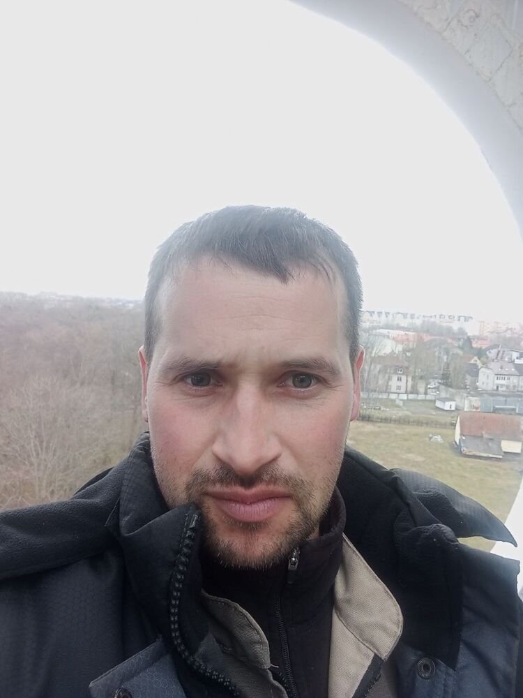  49604882  , 35 ,    
