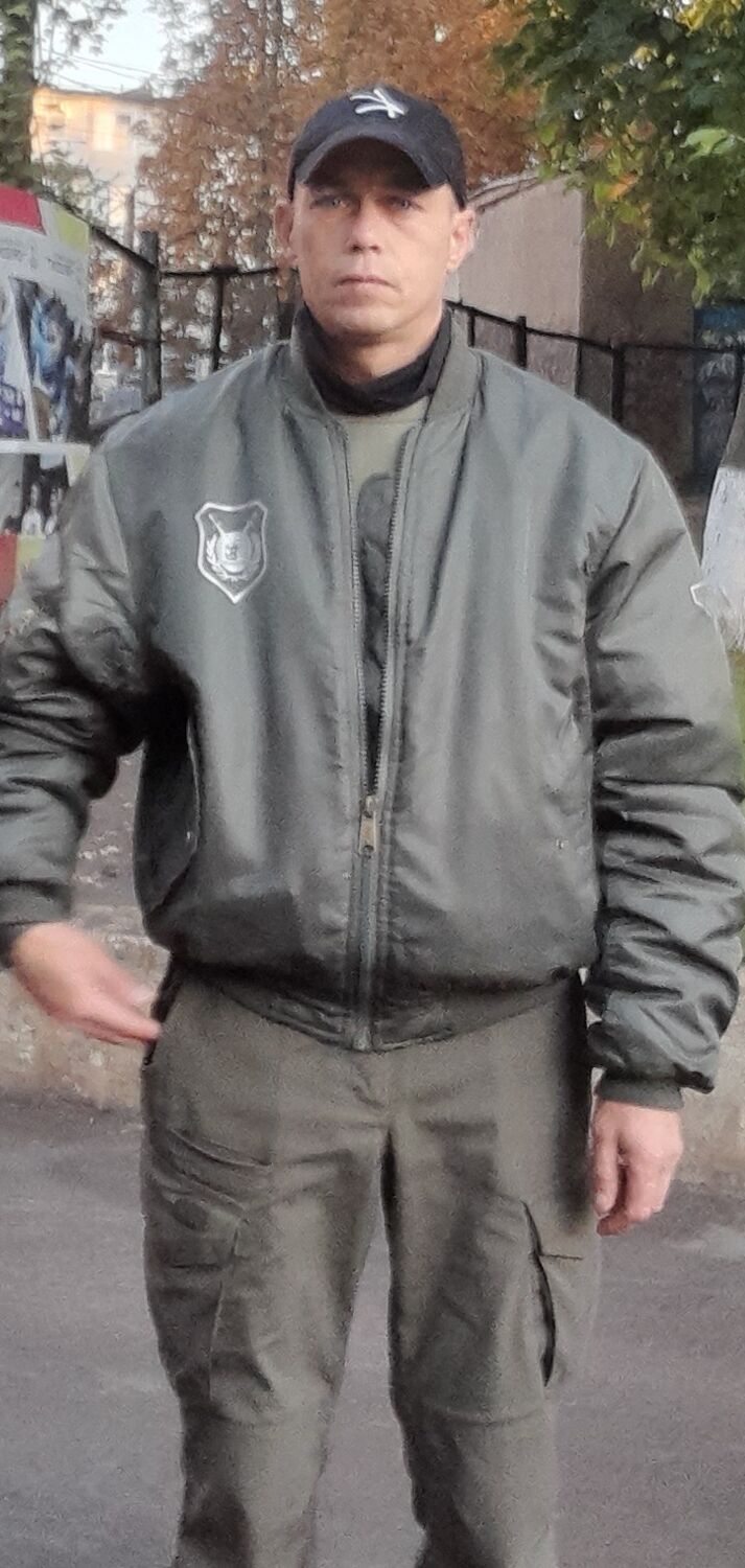  49707592  , 42 ,    