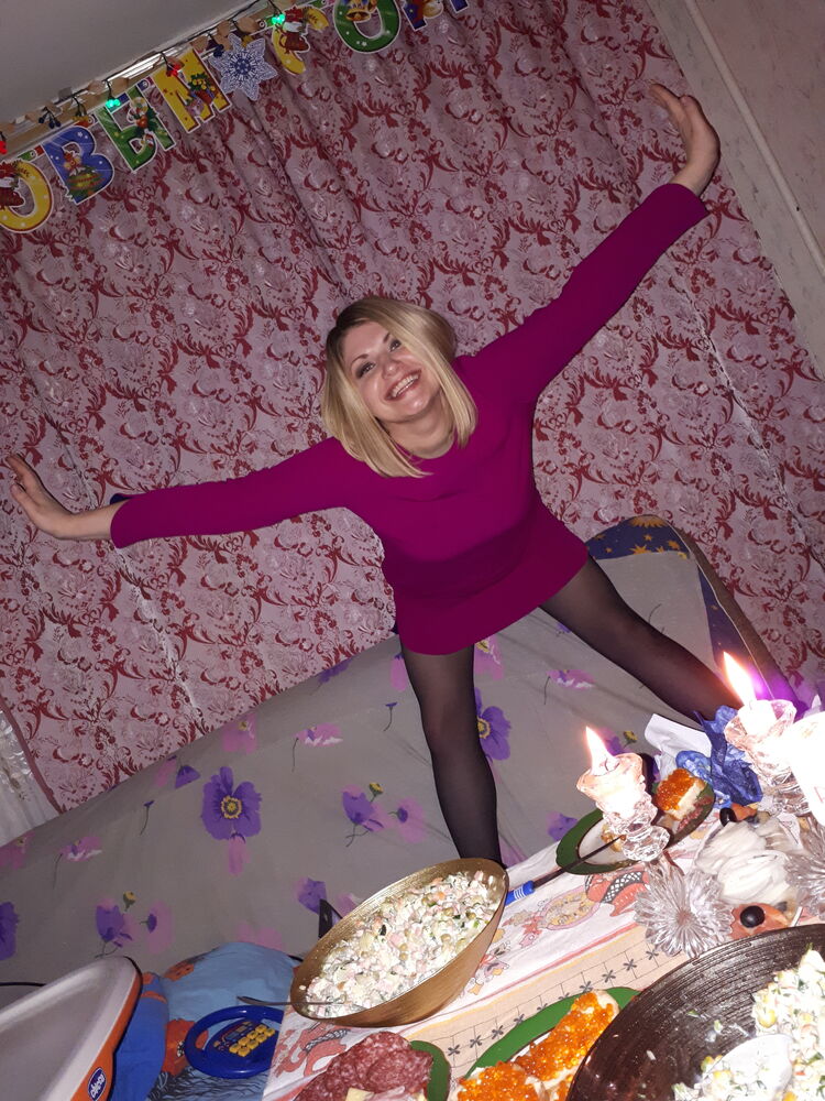 ,   TANIA, 37 ,   ,   