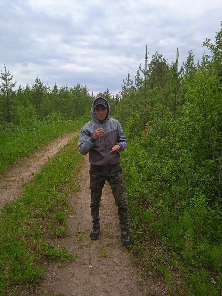  ,   Vaceslav, 33 ,   
