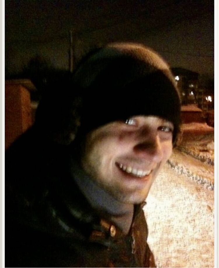  52918612  Maxim, 37 ,    