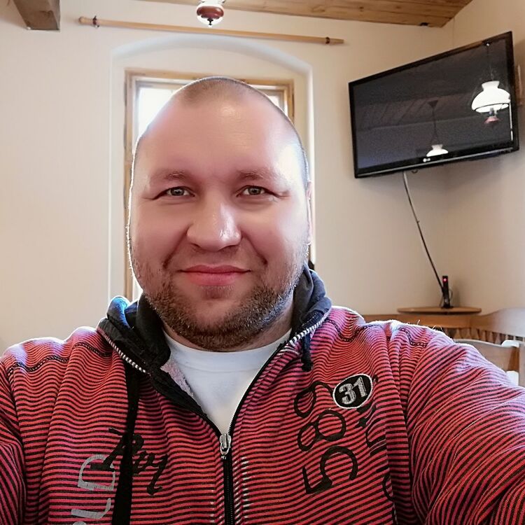  ,   Igor, 39 ,  