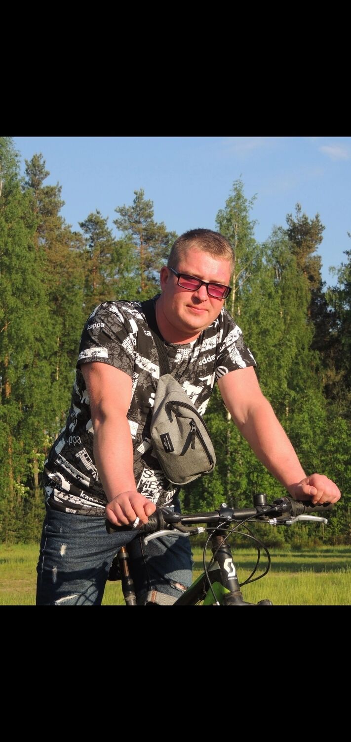  46168202  Artem, 32 ,    