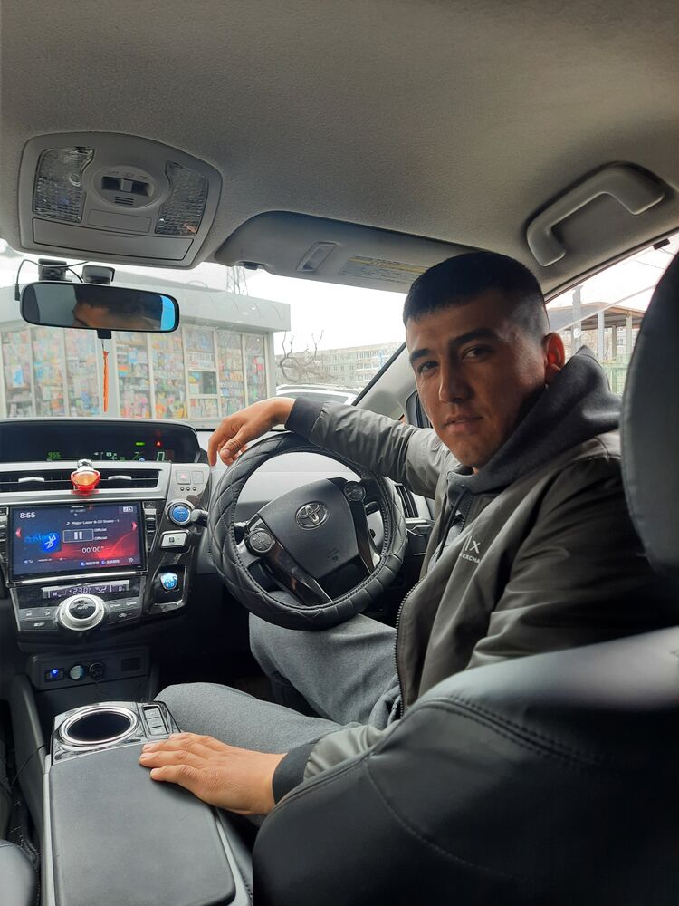  26616852  Munim, 32 ,    