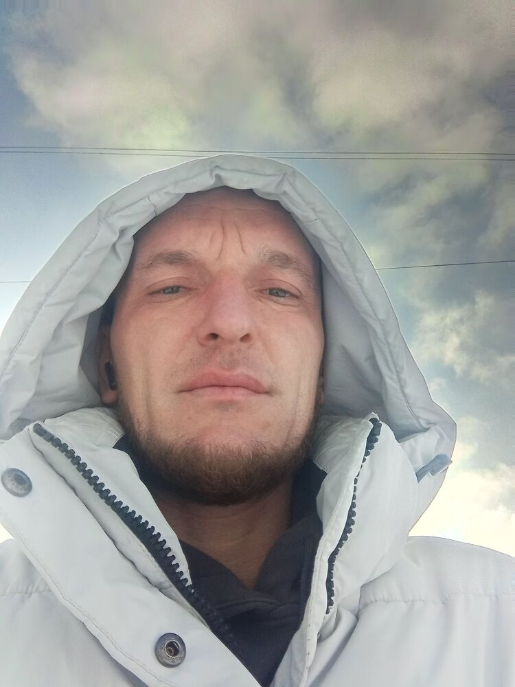  54619922  Leonid, 40 ,    