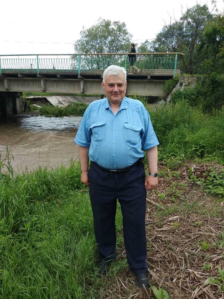  35756492  Igor, 65 ,    