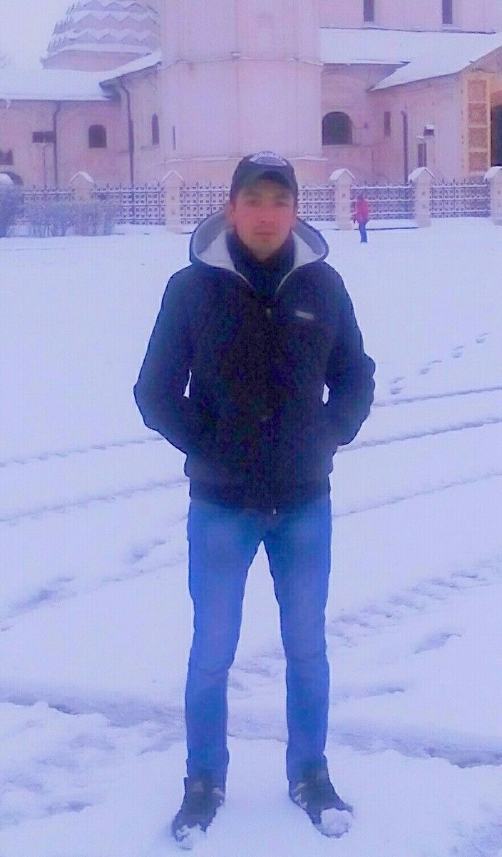  8694452  R a X i M, 32 ,    