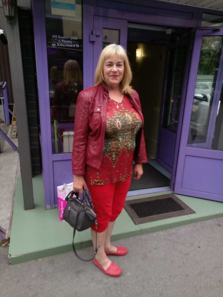 ,   Ludmila, 66 ,   c 