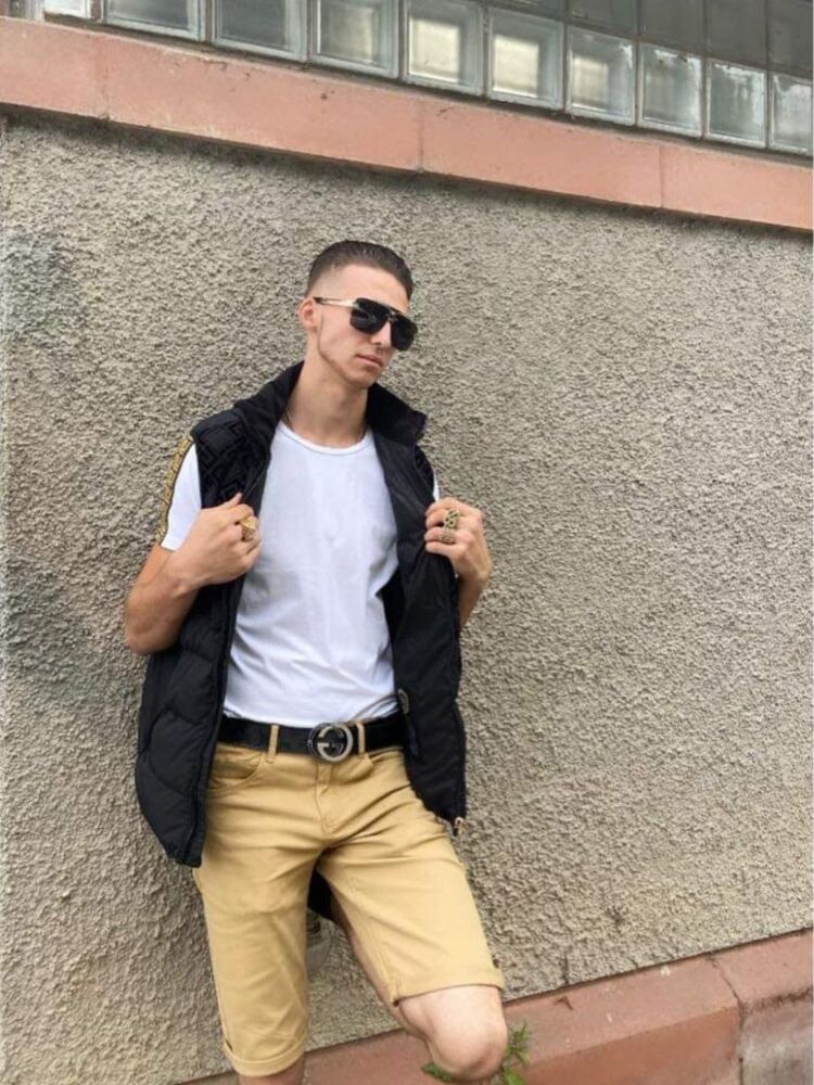 ���� 33002252 ����� Paul, 24 ����, ���� ���������� � ������