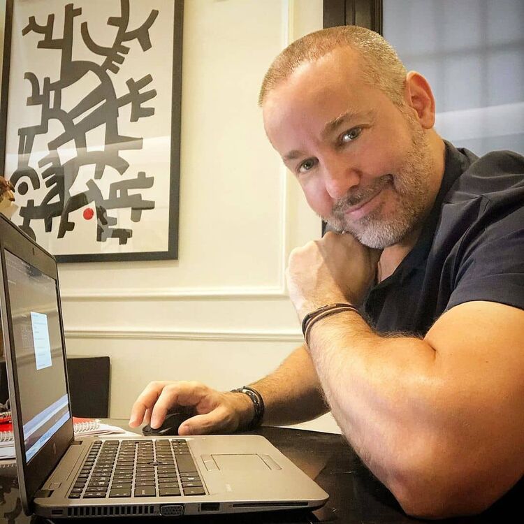 ���������� Geneve, ���� ������� AndrewMartin, 40 ���, ������������ ��� ������, ����� � ���������