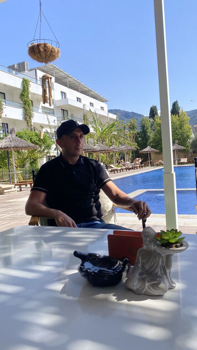  ,   Erhan, 34 ,   ,   