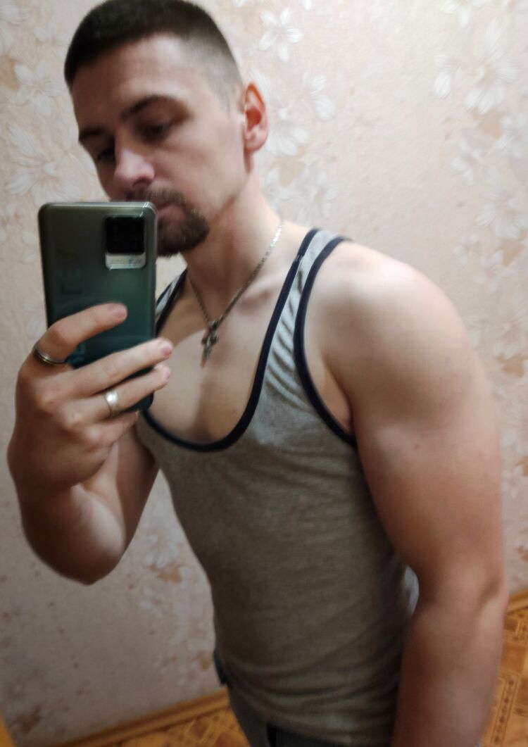  35352472  Bulo, 26 ,    