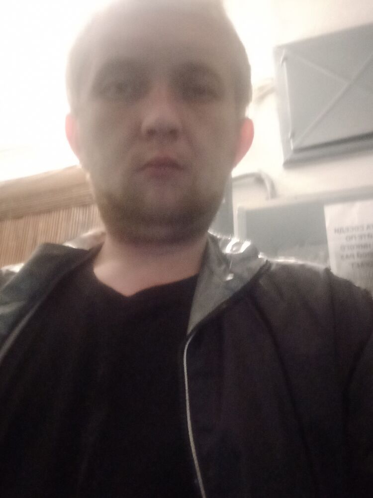  27043582   , 32 ,    