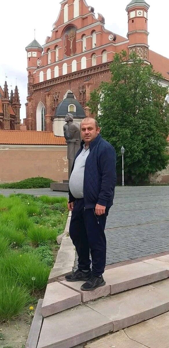  ,   Zuriko, 41 ,   ,   , c 
