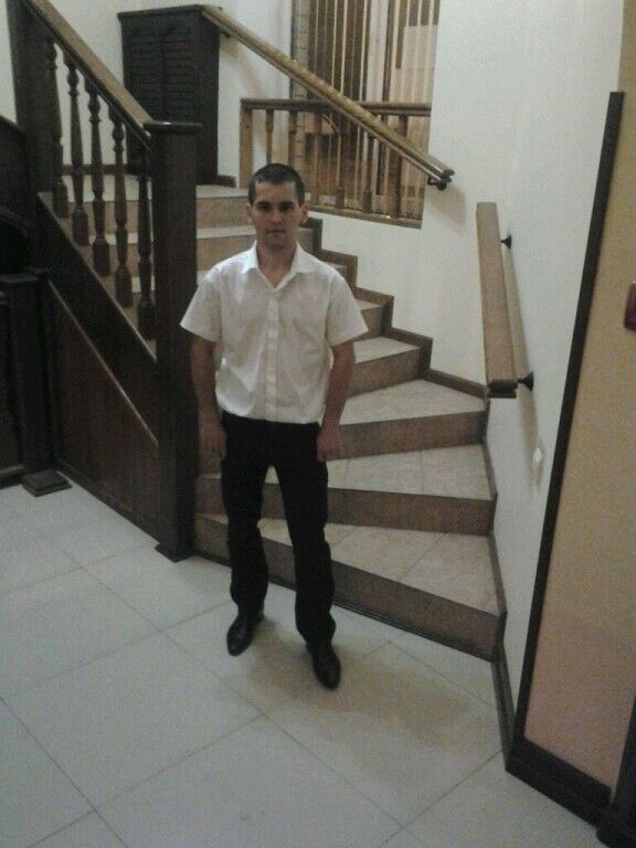  39572332  , 28 ,    
